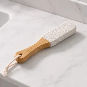 Râpe à pieds, lime exfoliante anti-callosités avec manche en bois